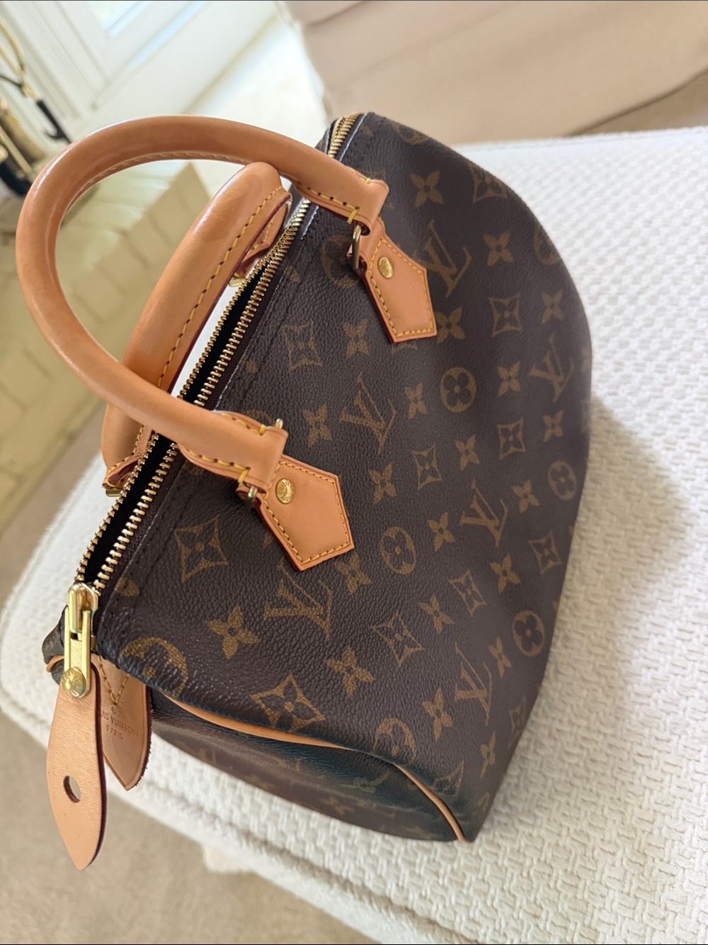 Louis Vuitton Brown Monogram Canvas Speedy 25 with tan handles. - Picture 15 of 15